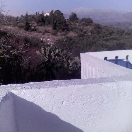 Iliana's Daire
