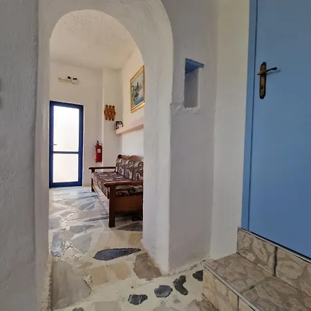 Iliana's Apartament Arménoi